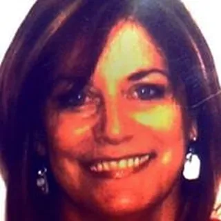 Elena Jacobs L.