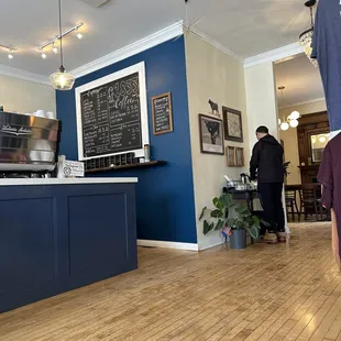 customers in a coffee shop