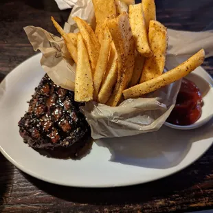 8oz Sirloin with Au Poivre and steak fries