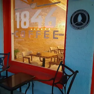 Front signage. Indoor and outdoor seating.