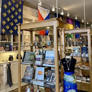 The 1850 House Store at the entrance