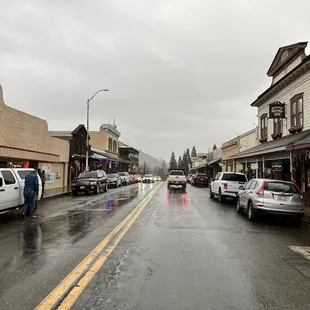 Mariposa downtown