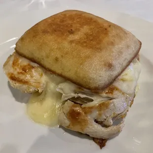 Pesto chicken flatbread