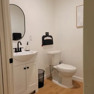 WOMENS RESTROOM