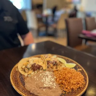 Pollo Asado Taco Plate