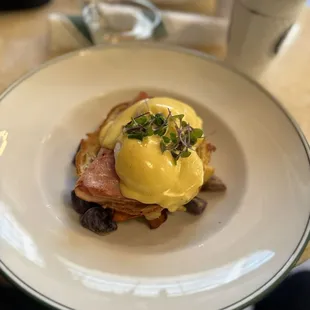 Eggs Benedict