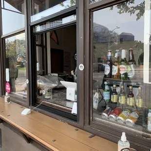 the outside of a coffee shop