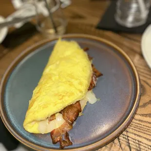 Omelet with bacon