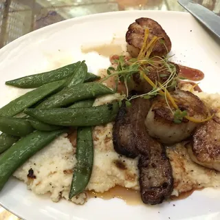 Pan Seared Diver Scallops