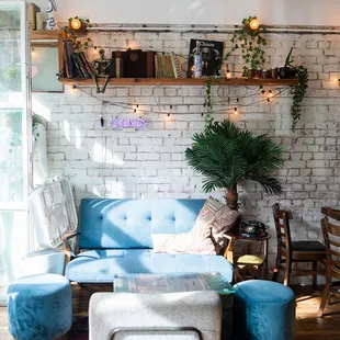 19 Cleveland's eclectic decor makes for a cozy energetic dining experience.