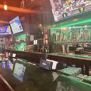 sushi and sashimi, interior