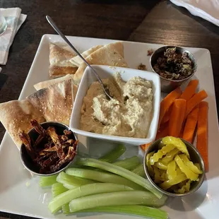 Hummus platter