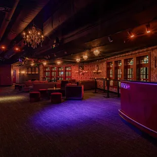 Step into the past with live jazz and seductive cabaret at 1923 Prohibition Bar, where the spirit of the '20s is brought to l...