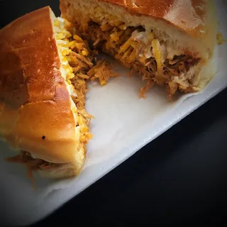 Sloppy Pollo Sandwich