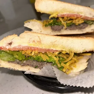 Pan Con Bistec