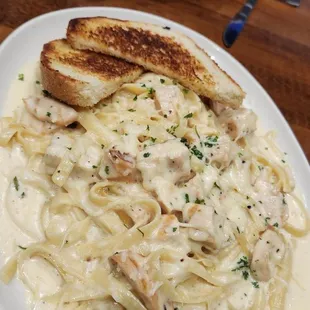 Chicken fettuccine
