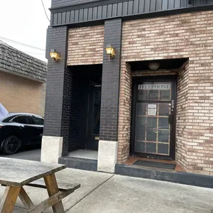 the entrance to the restaurant