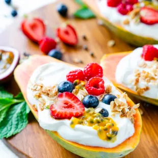 1979 Hawaii Papaya bowl