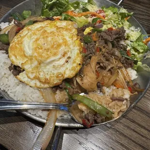 Bulgogi and rice with side salad