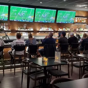 Bar area. See...I told you that the bar is beautiful.