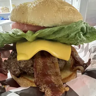 Bacon cheeseburger