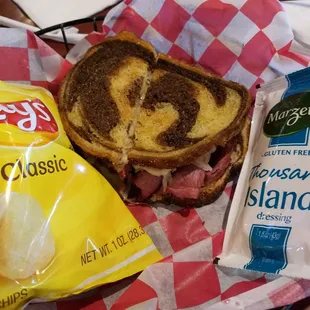 Delicious Reuben