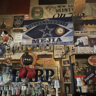 Very very interesting old school sports bar