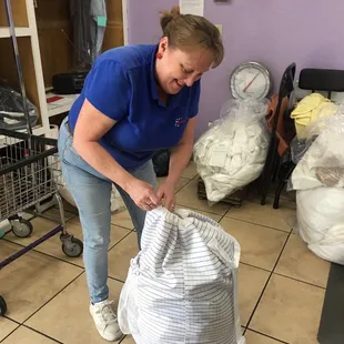 I have never found a more spotless, welcoming laundromat prior to finding University Laundry, and Rebecca is always hard at work!