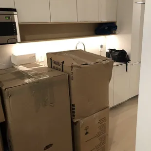 "Fragile" boxes (at top)