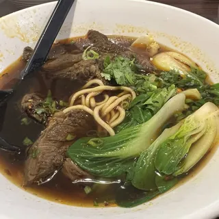 N1. House Special Beef Stew Noodle Soup