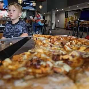 Buffalo Chicken Pizza.  The crust is awesome..lots of toppings.  Meals are brought to you by a robot..kids got a kick out of it.