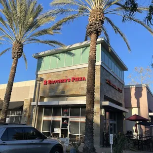 Front of the restaurant - great place!