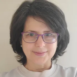 Marci S.