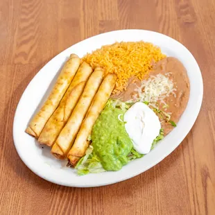 4 Flautas Plate