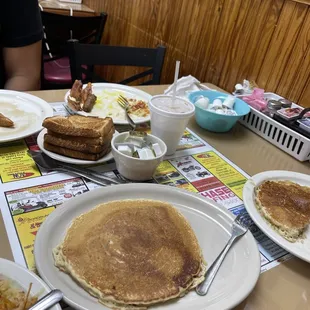 Early Bird and Kurtski breakfast