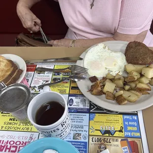 2 Minute with Rye toast and coffee