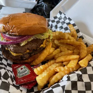 The burger I received. Not bad, but not what was in the article.