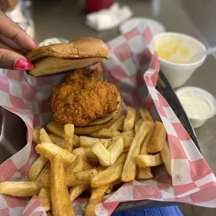 Chicken sandwich cooked to perfection