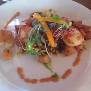 Scallops with a bunch of other goodness