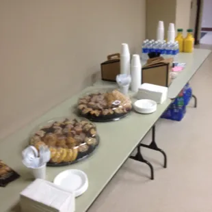 2 Pops Catering  can take care of your breakfast menu