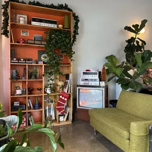 Front sitting area
