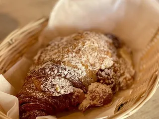 Jerome's Cafe & Bakery