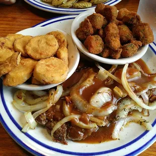 One of the Saturday specials with squash &amp; okra...mmmmm