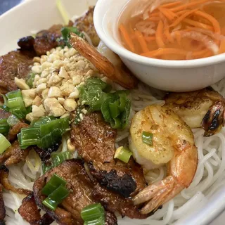 Rice Noodle with Grilled Pork, Chicken, and Beef Lemon Grass