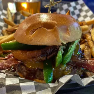 201 Tavern Beer Garden & Grill