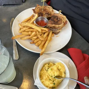 Manny Melt Burger
