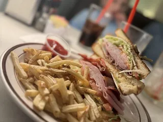 Gold Burger Diner