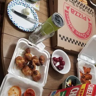 Supposedto be stromboli but were given garlic knots instead