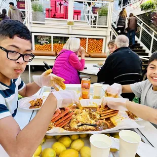 Cajun crab &amp; shrimp platter.