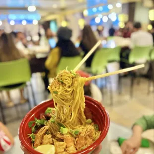Anti-Gravity Garlic Noodles!